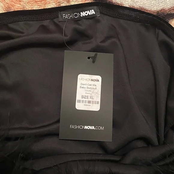 Fashion nova strapless thong bodysuit new! - Picture 3 of 3